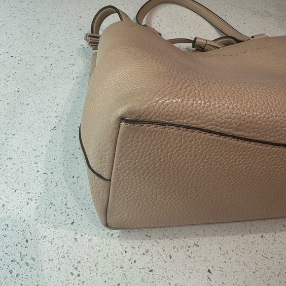 Tory Burch Tote Bag - Picture 10 of 12